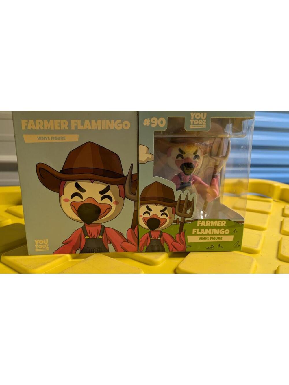 Farmer Flamingo Youtooz #90 Vinyl Figurine Limited Edition New